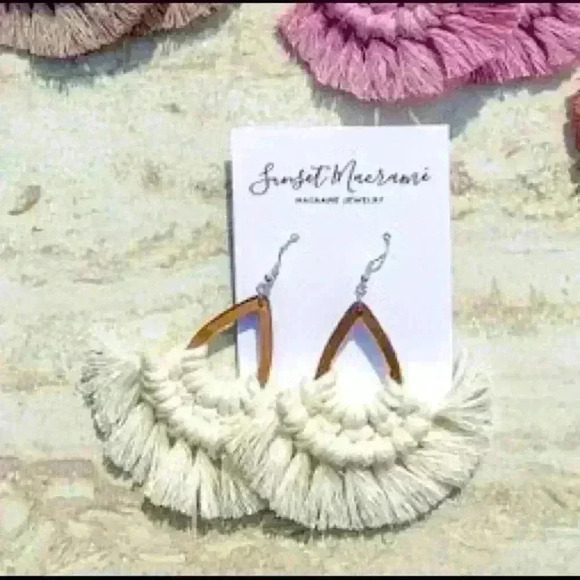 Teardrop Macramé Earrings - Picture 1 of 2